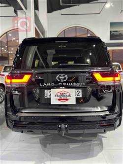 تۆیۆتا لاند کروزەر